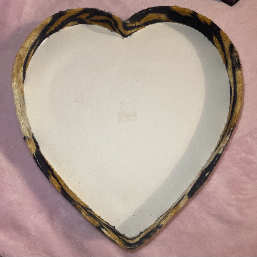 Fuzzy Leopard Print Heart Shaped Candy Storage Box - Picture 3 of 5